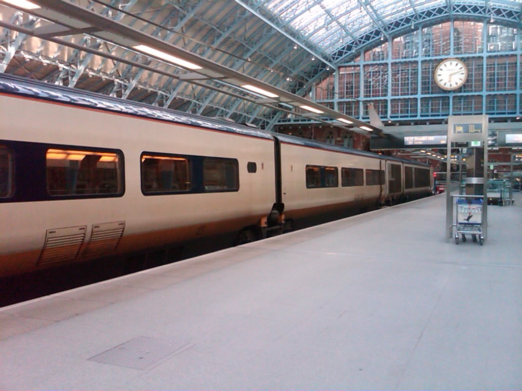 the unexpected guide to st pancras eurostar termi